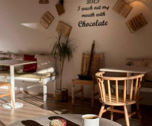 Quts Chocolate & Coffee