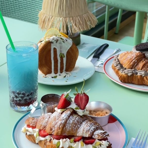 TODO Croissant & Coffee