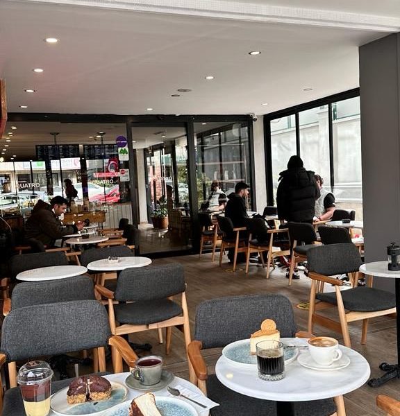 Quatro Coffee House